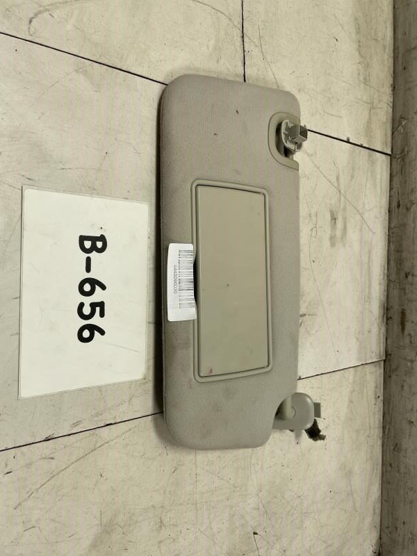 Bild 1 von 12