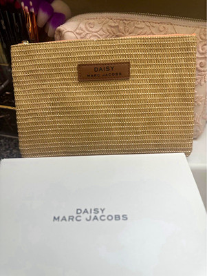 Marc Jacobs Daisy Beige Woven Zipper Makeup Bag Pouch with Orange Lining