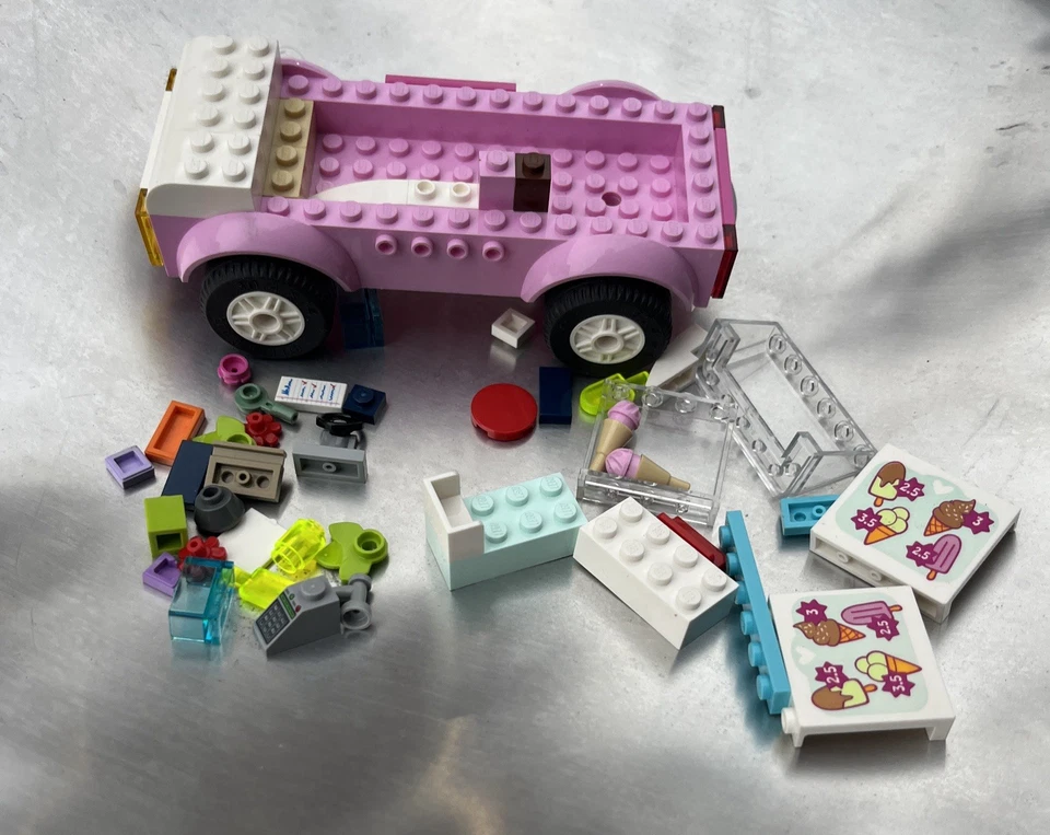 LEGOS - 12 Minifiguras + Star Wars - Amigos - City Town Juegos Casi Completos Foto 3 de 4