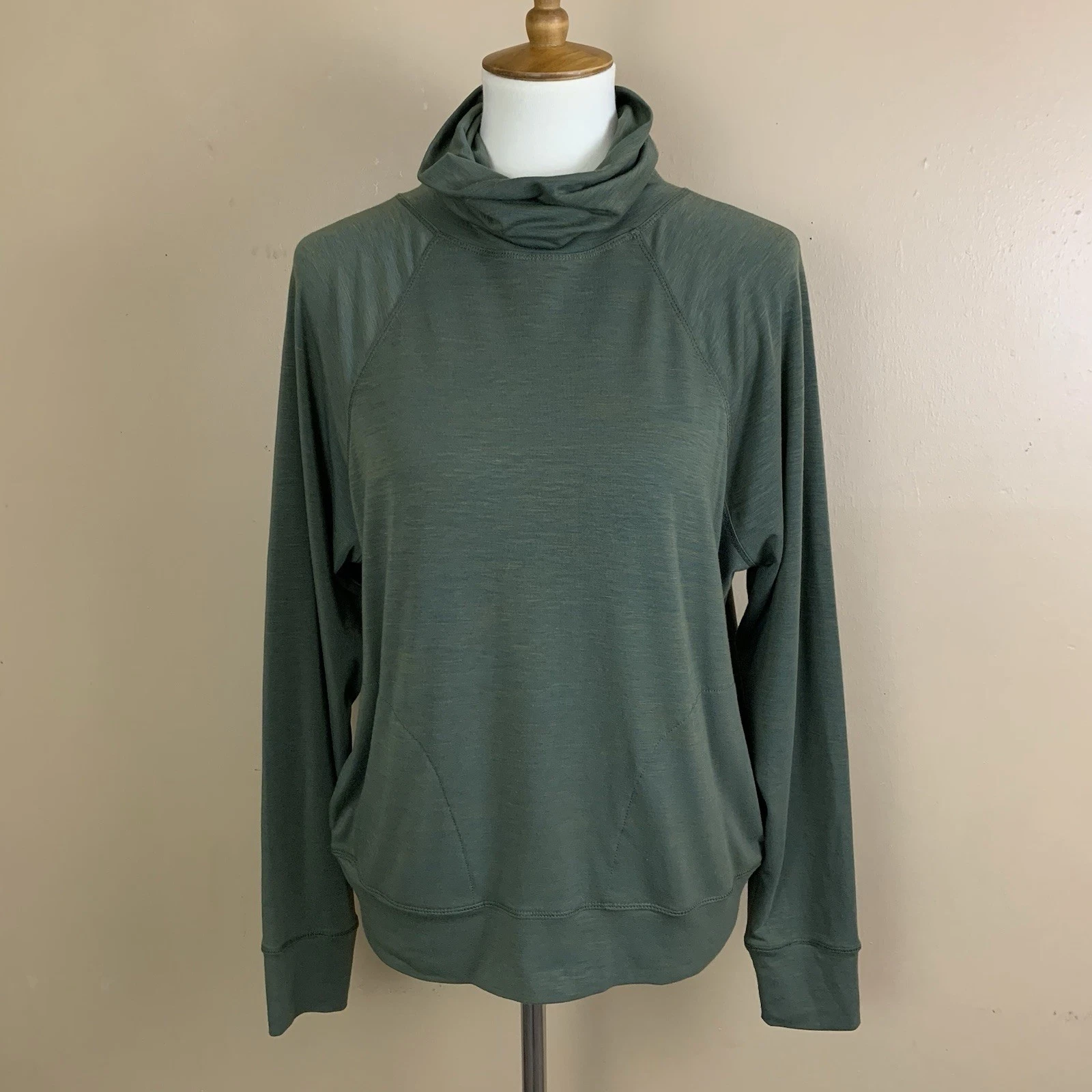 Prana Pullover Womens Medium Oilve Green Cowl Neck Pockets Long Sleeve Shirt