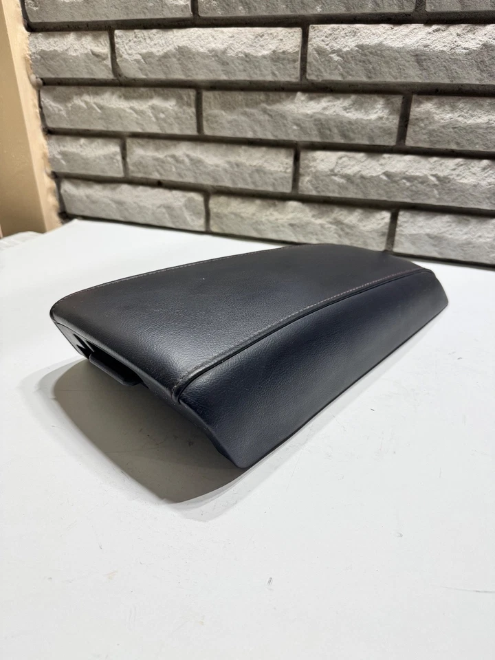 2011-2014 Ford Edge Center Console Arm Rest Armrest Lid Top Black Leather OEM - Image 2 of 4