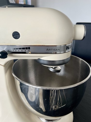 KitchenAid Artisan 5KSM150 Mixer 4,8L - Mandelcreme - Beige - Kitchen Aid - Bild 3 von 10