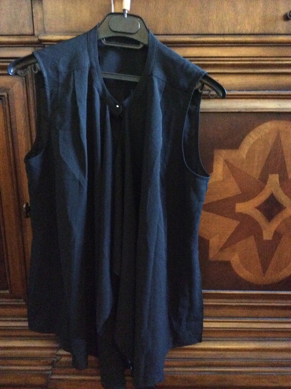 HM Tops Size 8