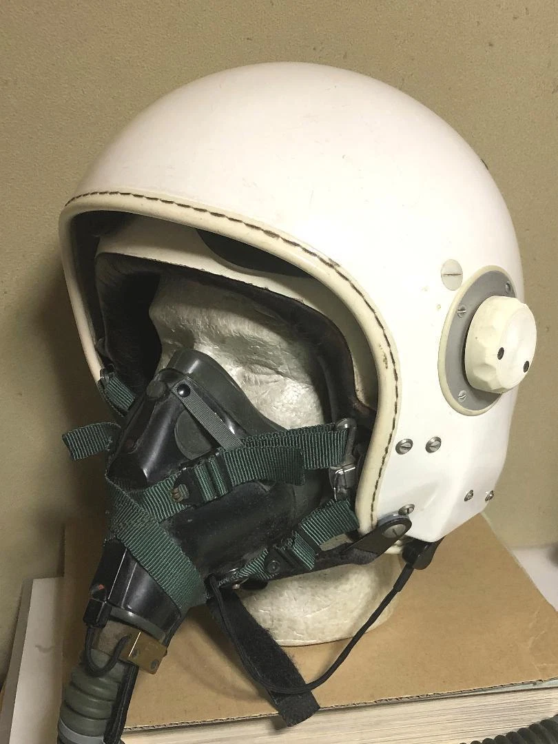 ドイツ空軍 GUENEAU TYPE 458 ヘルメット＆MBU-5/P ドイツ空軍 GUENEAU TYPE 458 ヘルメット＆MBU-5/P