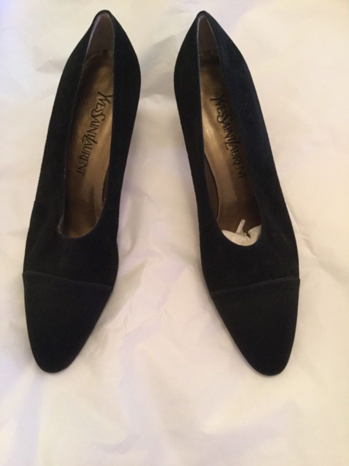 NUOVE DÉCOLLETÉ YSL Yves Saint Laurent Paris in pelle scamosciata nera con punta in raso 8 5