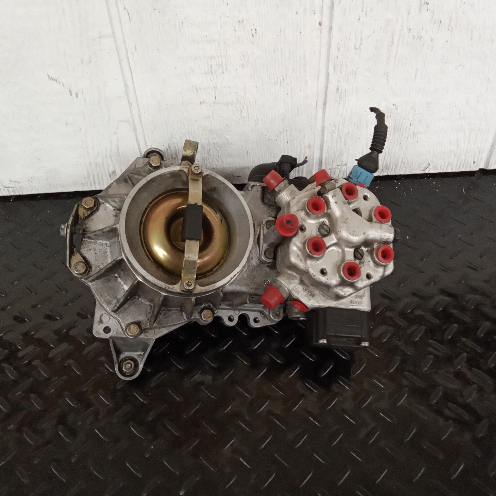 OEM 199093 MercedesBenz 300CE Fuel Distributor Airflow Meter 0438121082 eBay