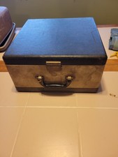 Vintage Typewriter thumbnail