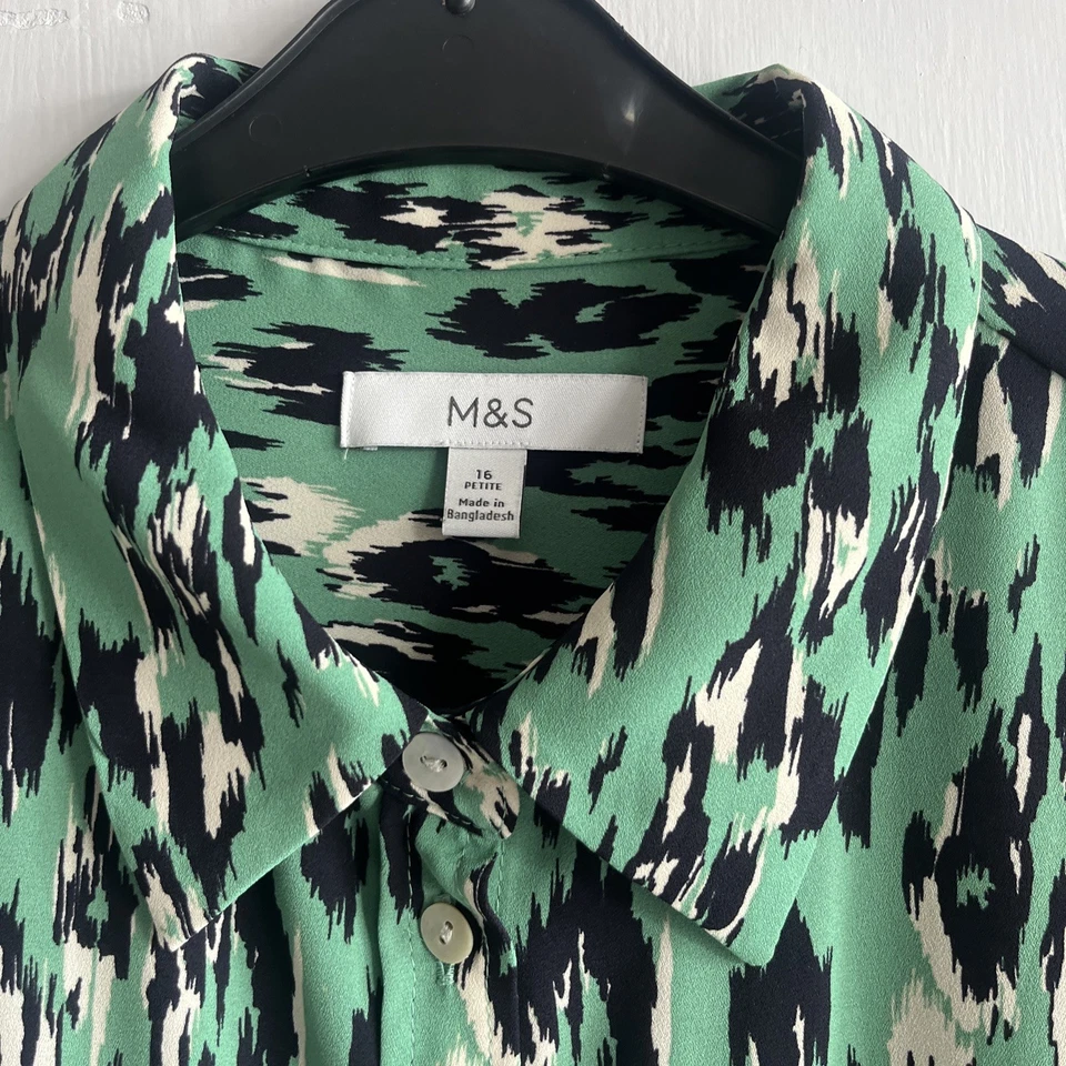 Women’s Marks And Spencer’s Blouse Size 16 Petite Print Collar Smart Office  - Image 2 of 4