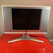 Vizio L13e  13'  4:3 Square 480p LCD HD TV (NO Remote)
