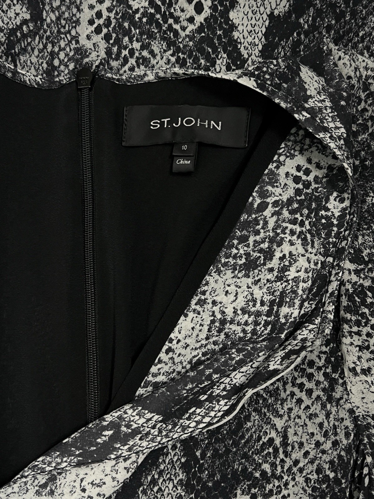 St. John Python Gray Python Print Silk Jumpsuit D… - image 6