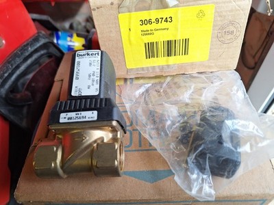 Burkert 00125660 2 Wege Magnetventil servokuppelt 6213 A 13,0 NBR MS