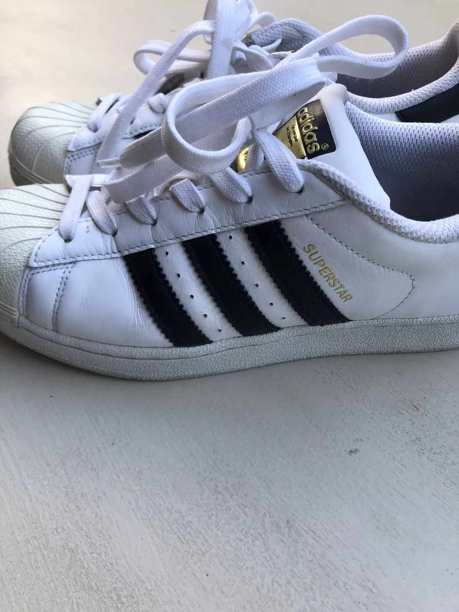 superstar size 3 black and white