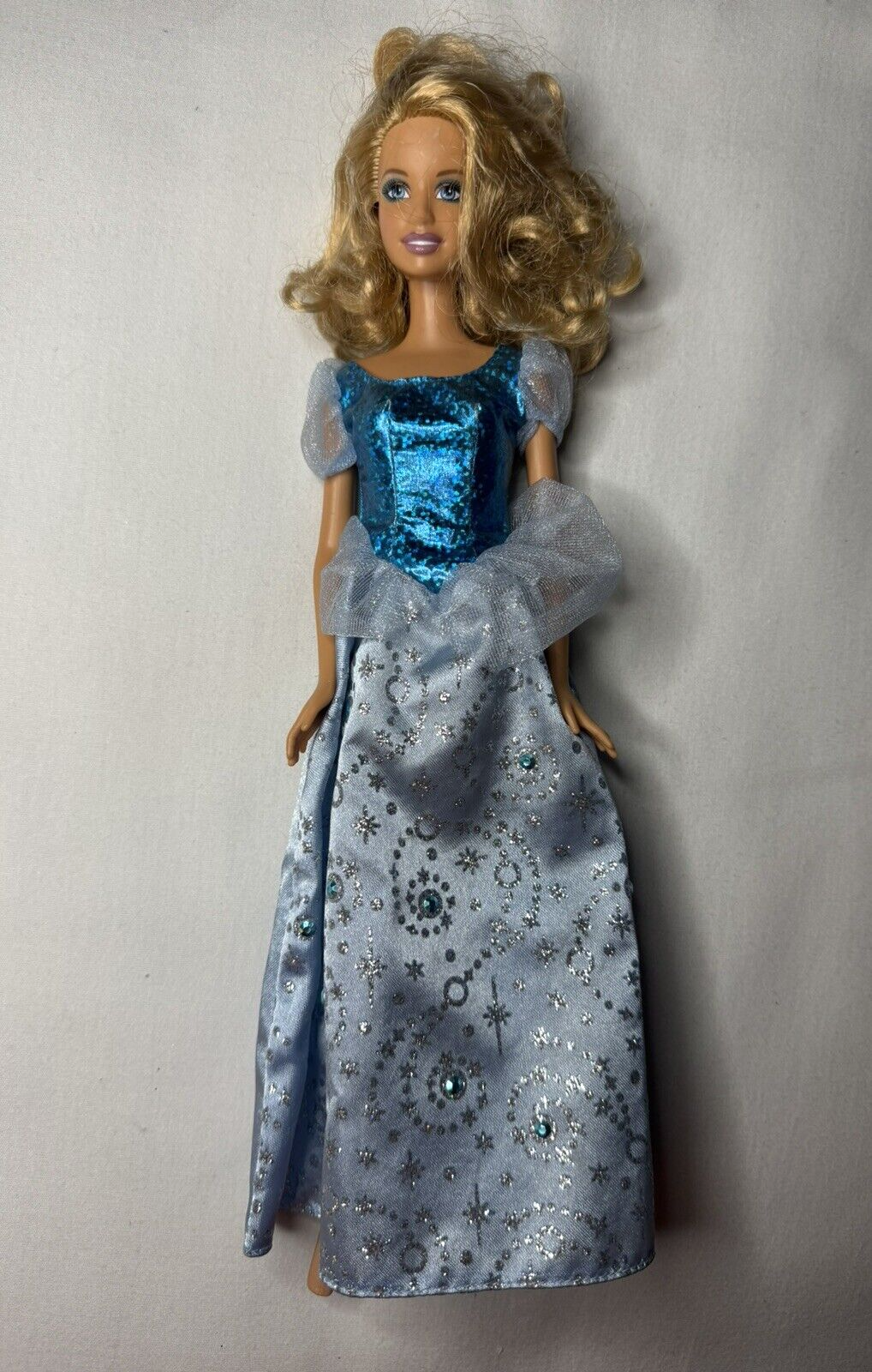 2005 Mattel Barbie Doll in Blue Princess Dress - Good Condition!