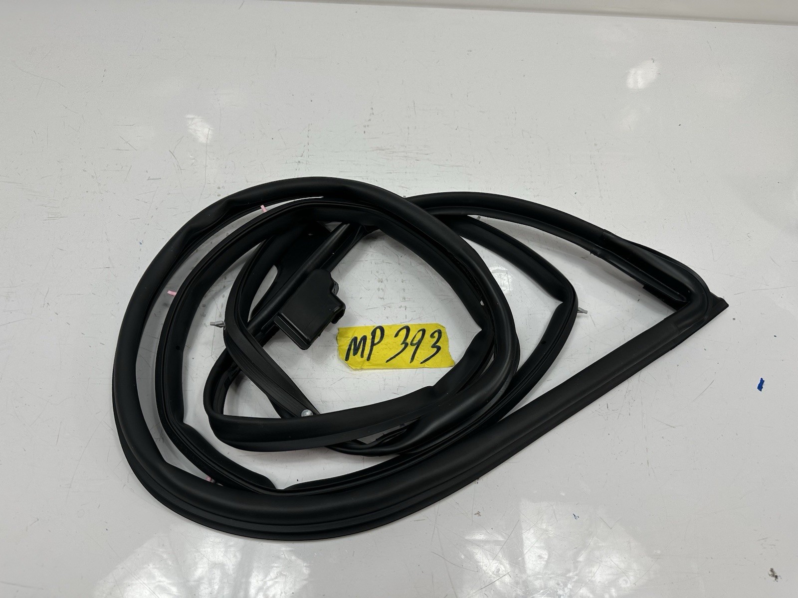 NISSAN X-TRAIL T33 MK4 Front Left Door Seal Rubber 808316RA1A 80831-6RA1A Genuin
