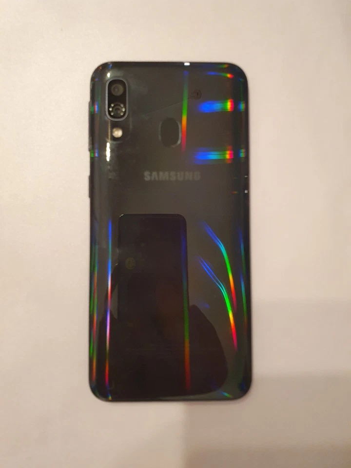 Samsung Galaxy A40 - 64GB - Blu (Senza operatore) (Dual SIM) - Immagine 4 di 4