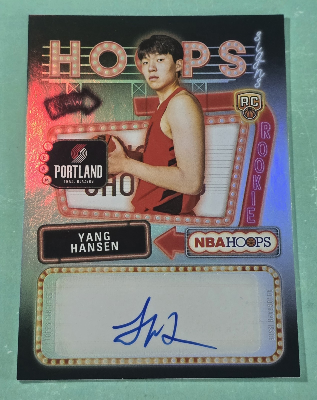 2025-26 Topps NBA Hoops YANG HANSEN Rookie Auto RC First Signs #HFS-YH Blazers