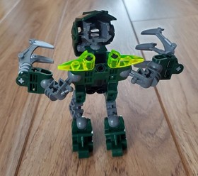LEGO BIONICLE: Piruk (8723) 100% Complete (no box)