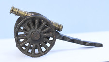 VINTAGE MINIATURE REPLICA CANNON CAST IRON 4 3/4" from ESTATE