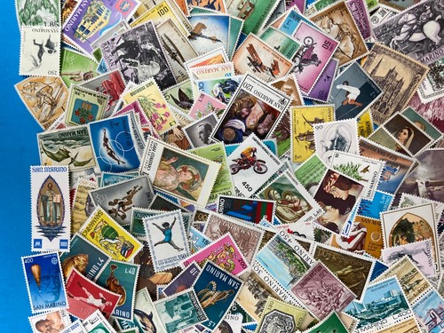 San Marino Collection Of 630 Different Unused MNH Stamps - Picture 4 of 9