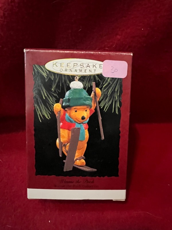 Hallmark Keepsake 1993 Winnie the Pooh Skiing Ornament