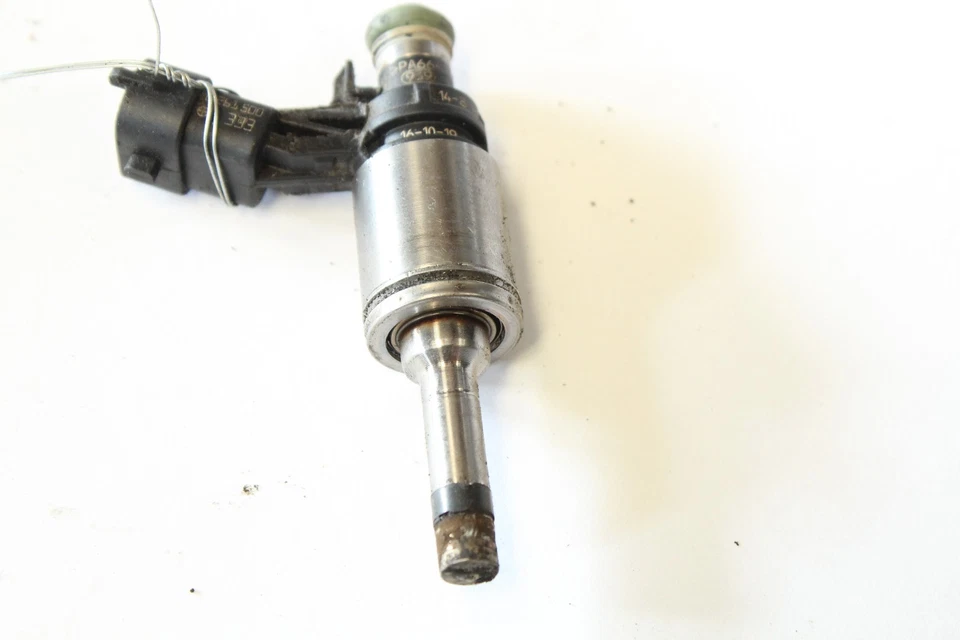 Ford Focus ST 2017 inyector de combustible M2898 Foto 3 de 4