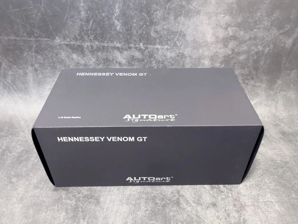 Unopened AUTOart 1 18 Signature HENNESSEY VENOM GT SPYDER Signature Hennessey Ve - Image 2 of 3