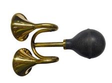 Vintage Brass Bugle Horn Retro Clown with Squeeze Bulb For Old Car Taxi Golf car