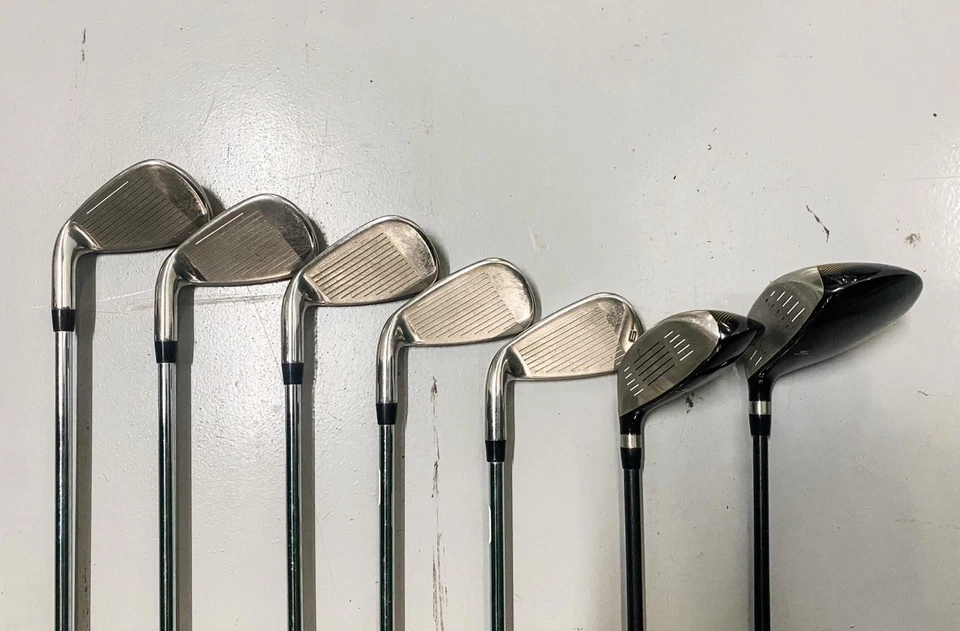 Set of Cobra XL Speed 7 Piece Golf Set - 2 Woods 5 Irons 6 7 8 9 P 15 & 18 Deg. - Image 2 of 4