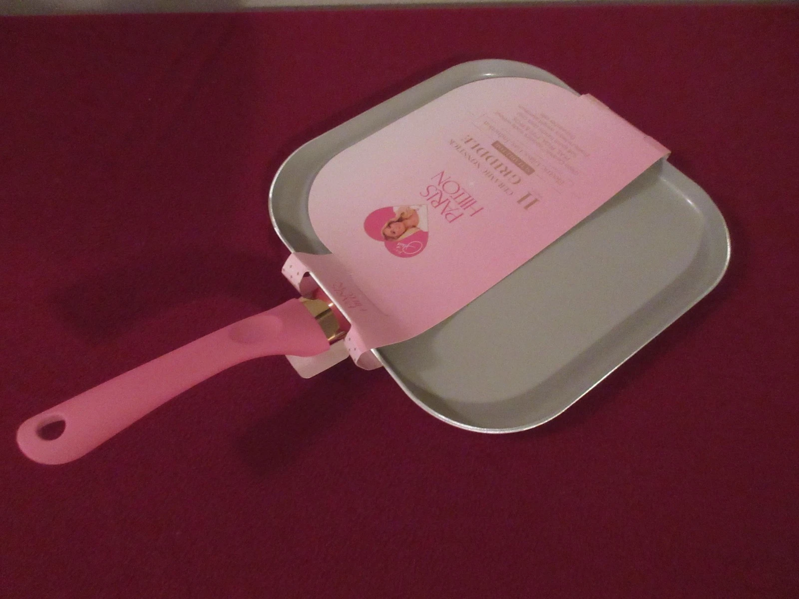 PARIS HILTON 11 Inch Cast Aluminum Ceramic Nonstick (DARK) Pink Handle Griddle