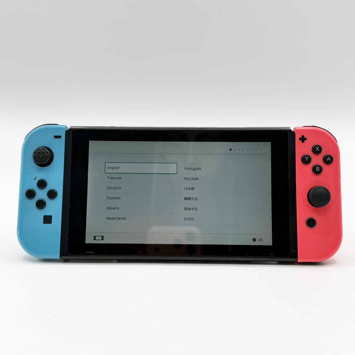 Nintendo Switch v2 Video Game Console HAC-001-01 Red/Blue (CP1020797)