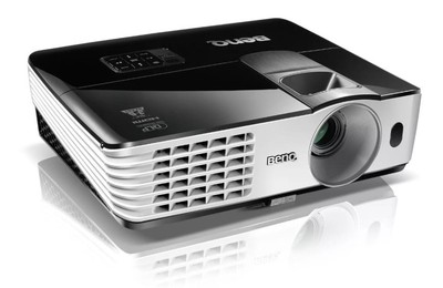 BenQ MX717 Beamer / Projektor   4000 ANSI Lumen   wie neu