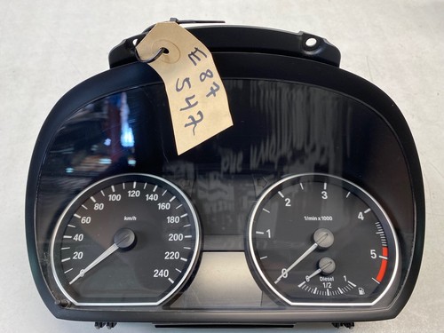 BMW 1er E81 - 3 Türer 116D Tacho Kombiinstrument 1041569 DIESEL Tachometer
