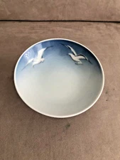 Bing & Grondahl B & G Seagull Pedestal Dish Compote Dolphins Copenhagen Denmark