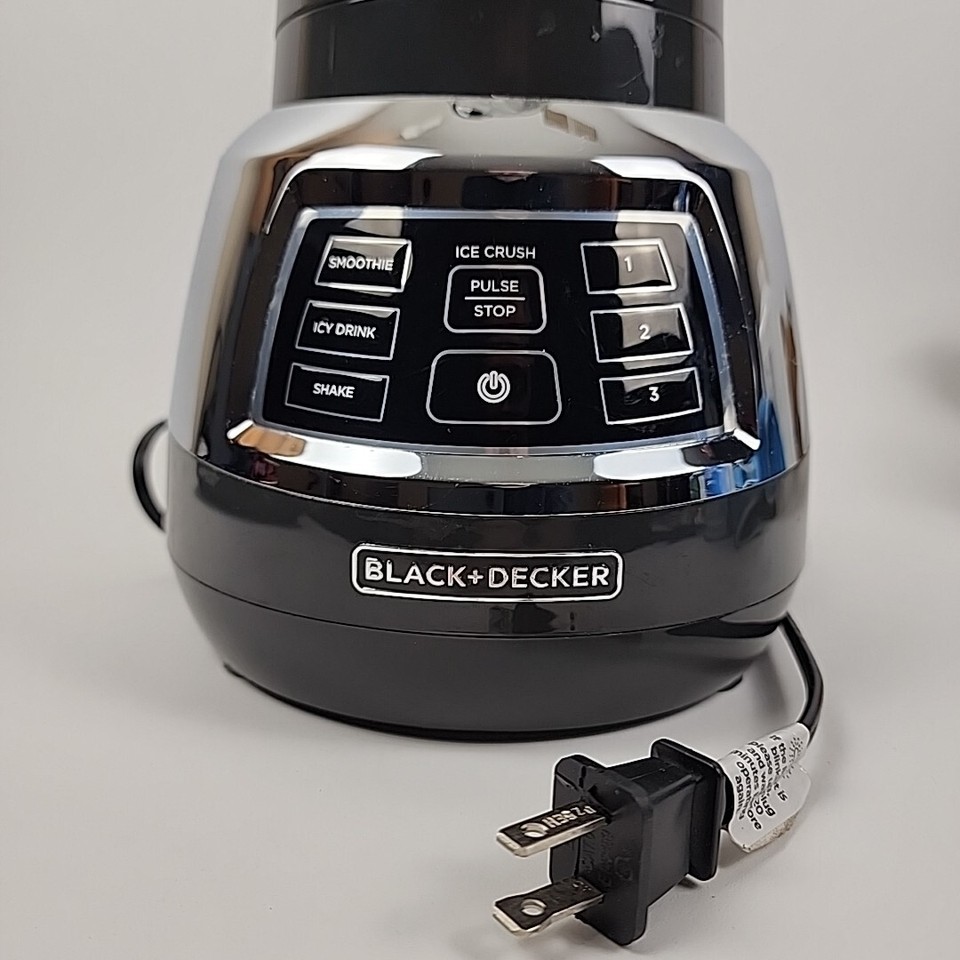 Black+Decker BL1400 Black Silver Countertop Quiet Blender with Cyclone