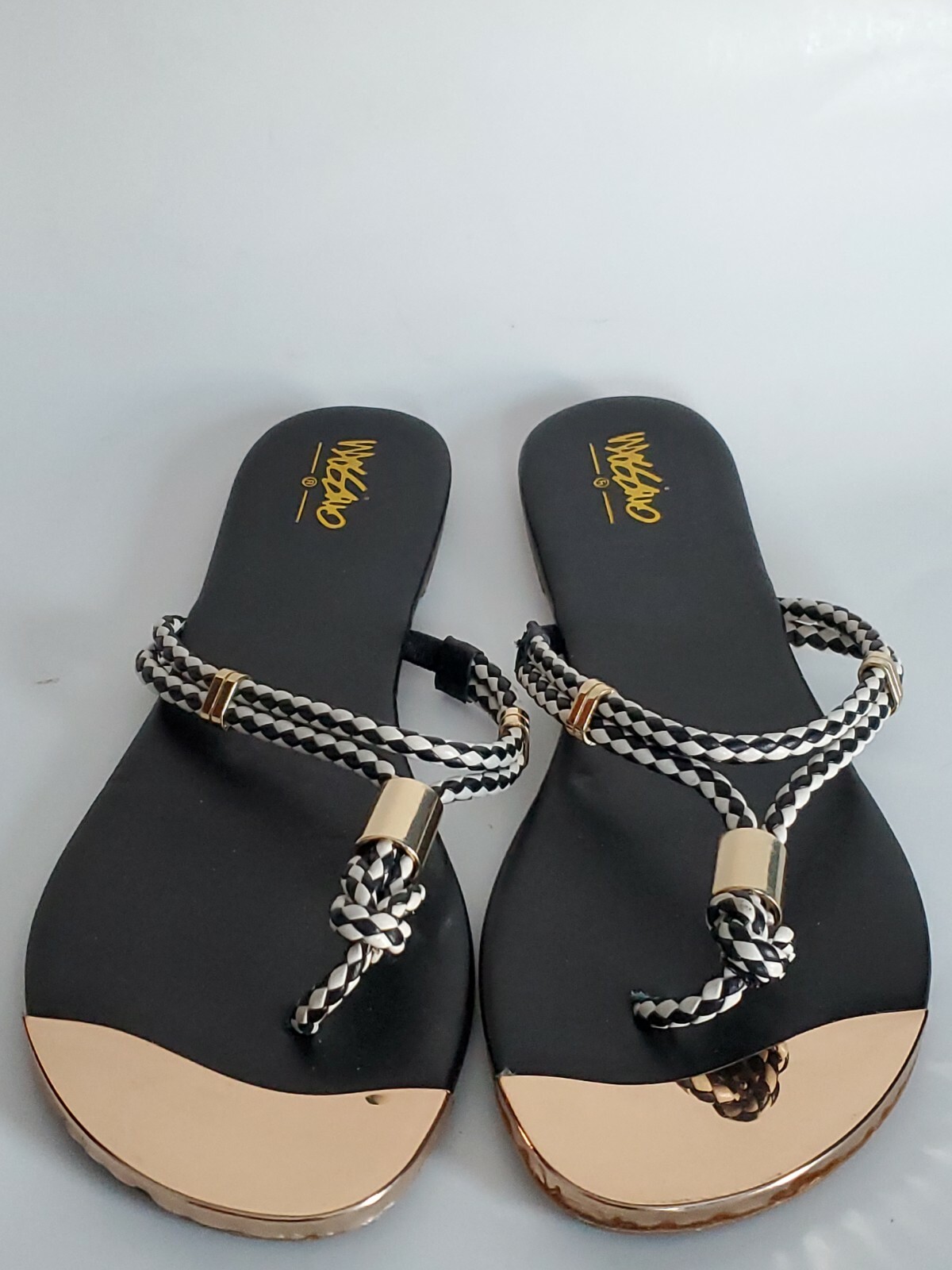 mossimo flip flops