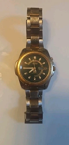 Vintage Seiko Kinetic With Green Face, See Through Back, New Capacitor