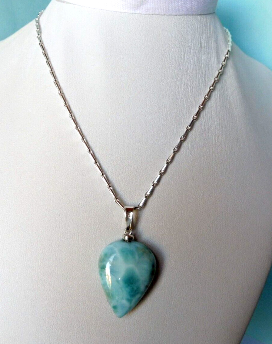 Pendentif Larimar véritable et sa chaîne en argent massif idée cadeau