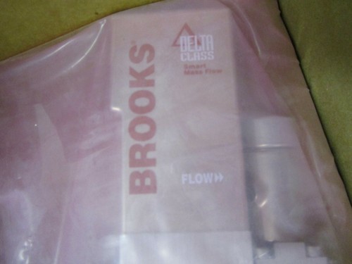 Brooks Instruments Hydrogen Smart Mass Controller SLA7820A1EGG1B1A1 SLA7820A - Picture 6 of 6