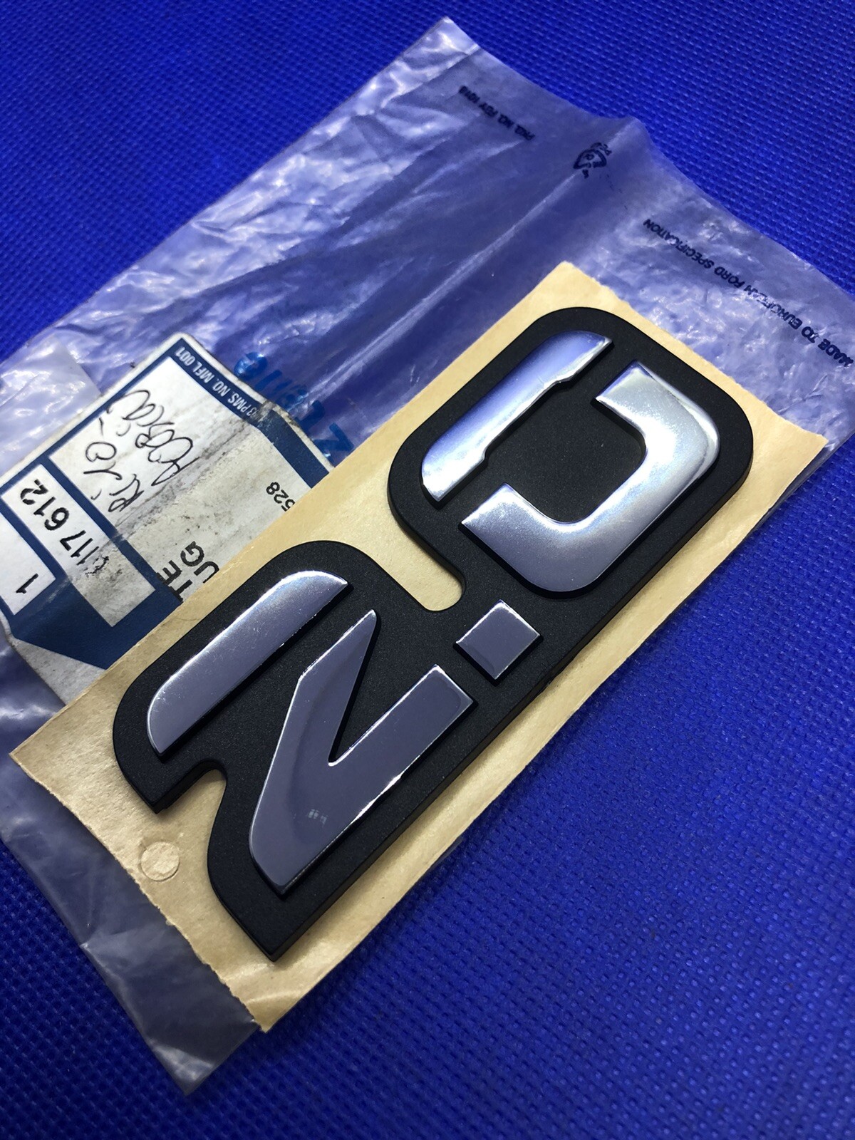 Badge emblème 2.0 Ford pour remplacement logo arrière Sierra et Scorpio