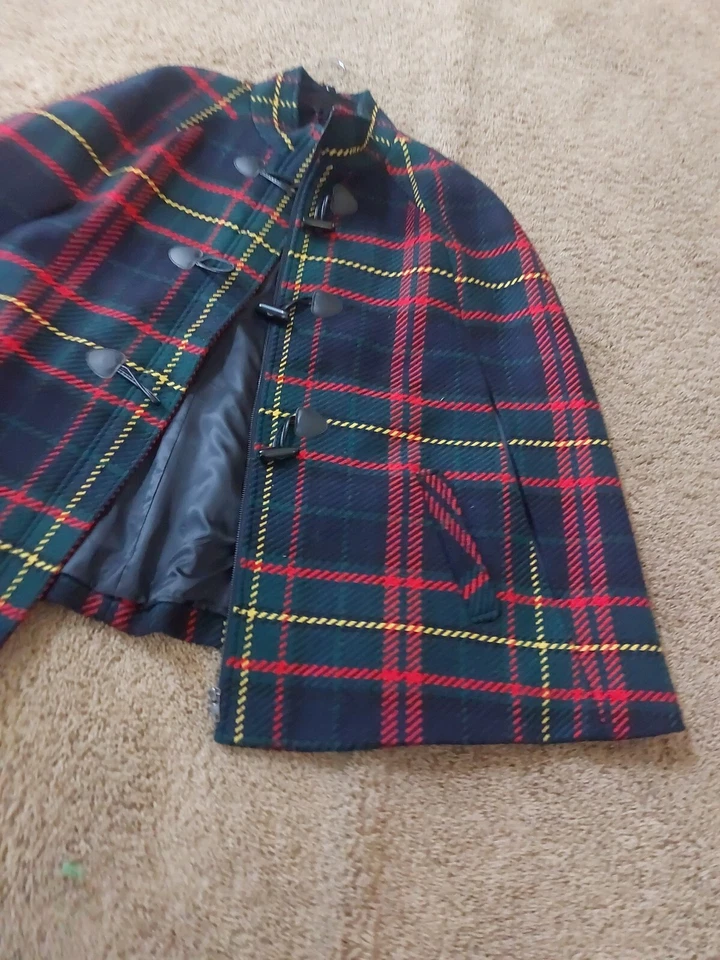 Womans Cape From Talbots,size XxL,new Without Tags - Image 3 of 4