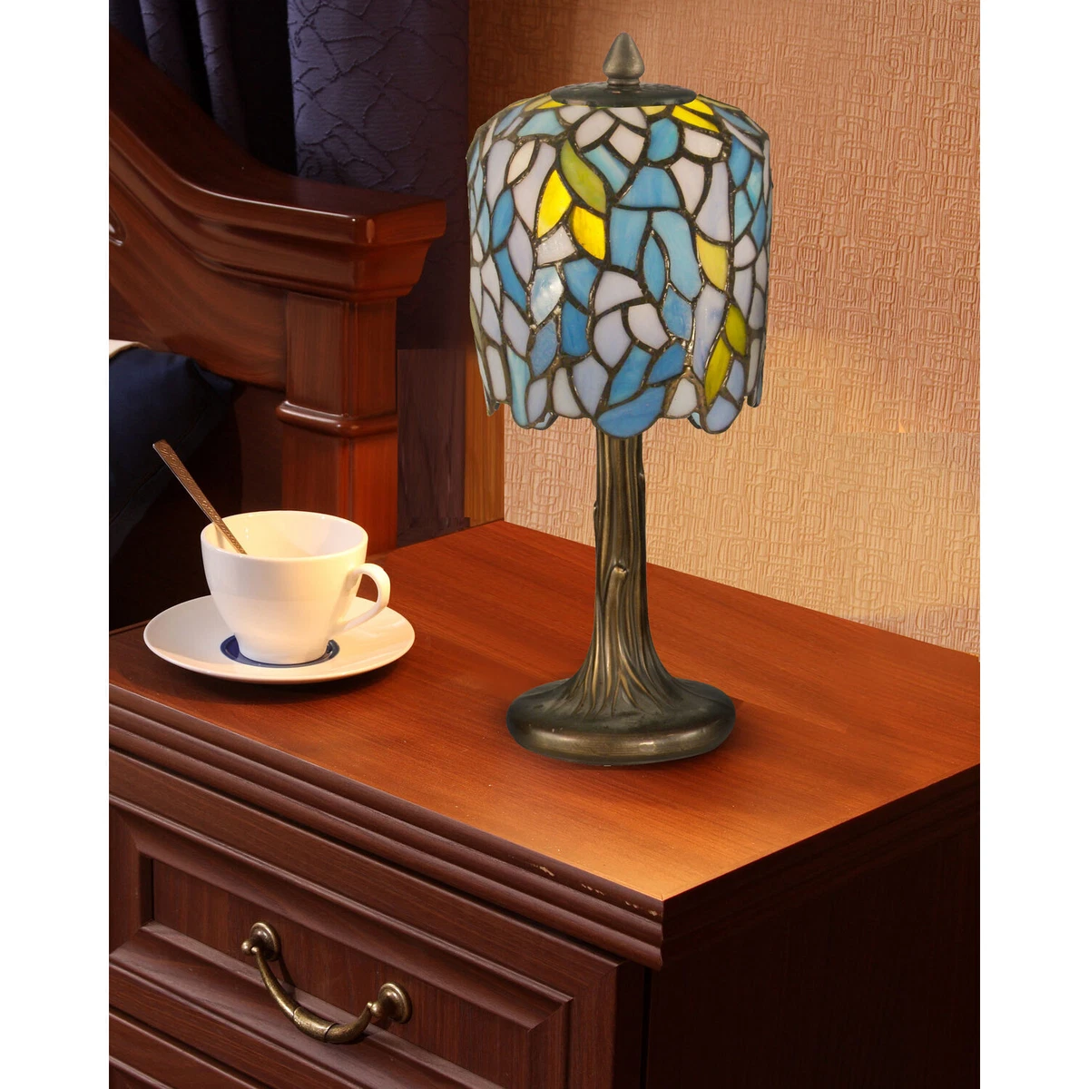 Dale Tiffany Wisteria Tiffany Accent Table Lamp eBay