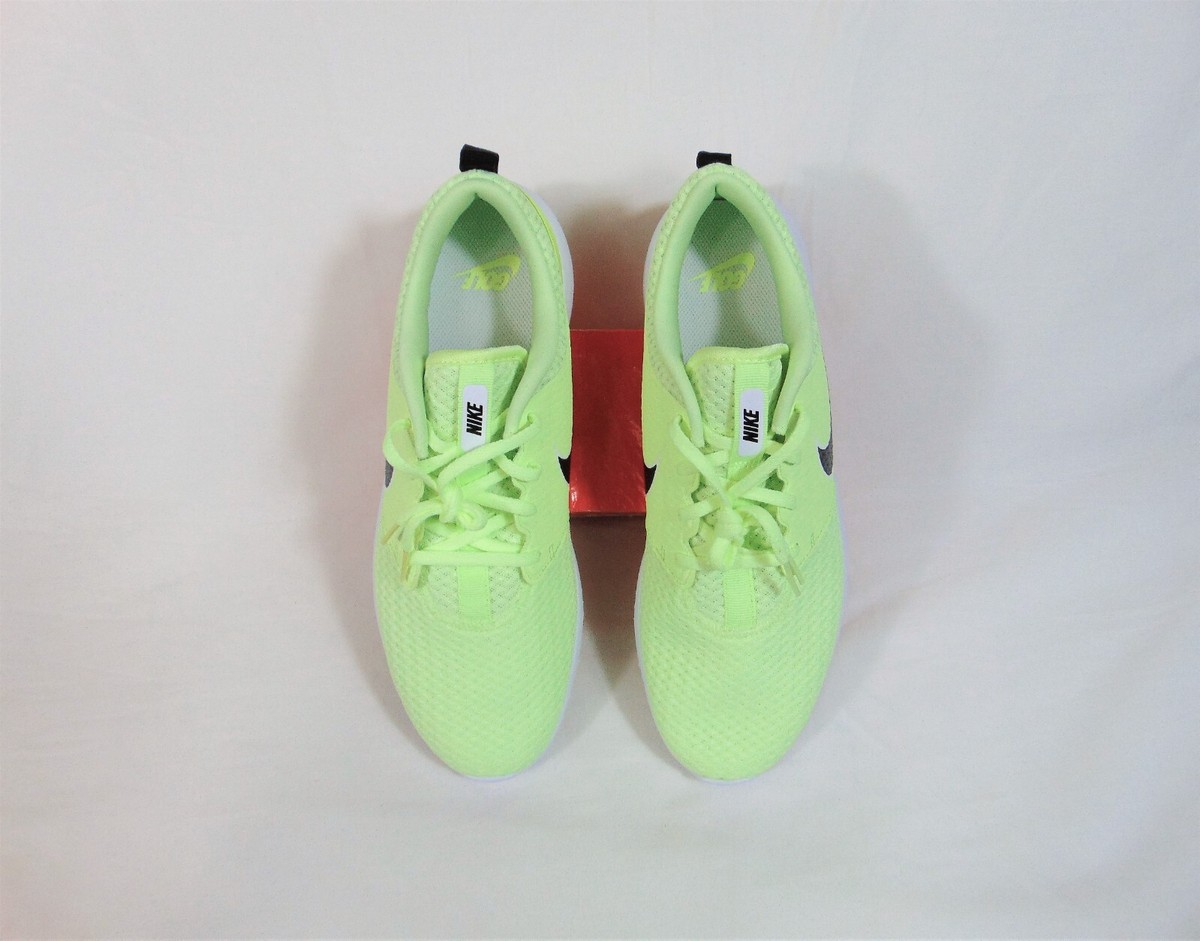 Nike Roshe G Barely Volt & Black White Spikeless Golf Shoes Men\'s 9 CD6065-701 Size 9.5 Men - Nike Roshe G Volt White Black Spikeless Golf  main image 3