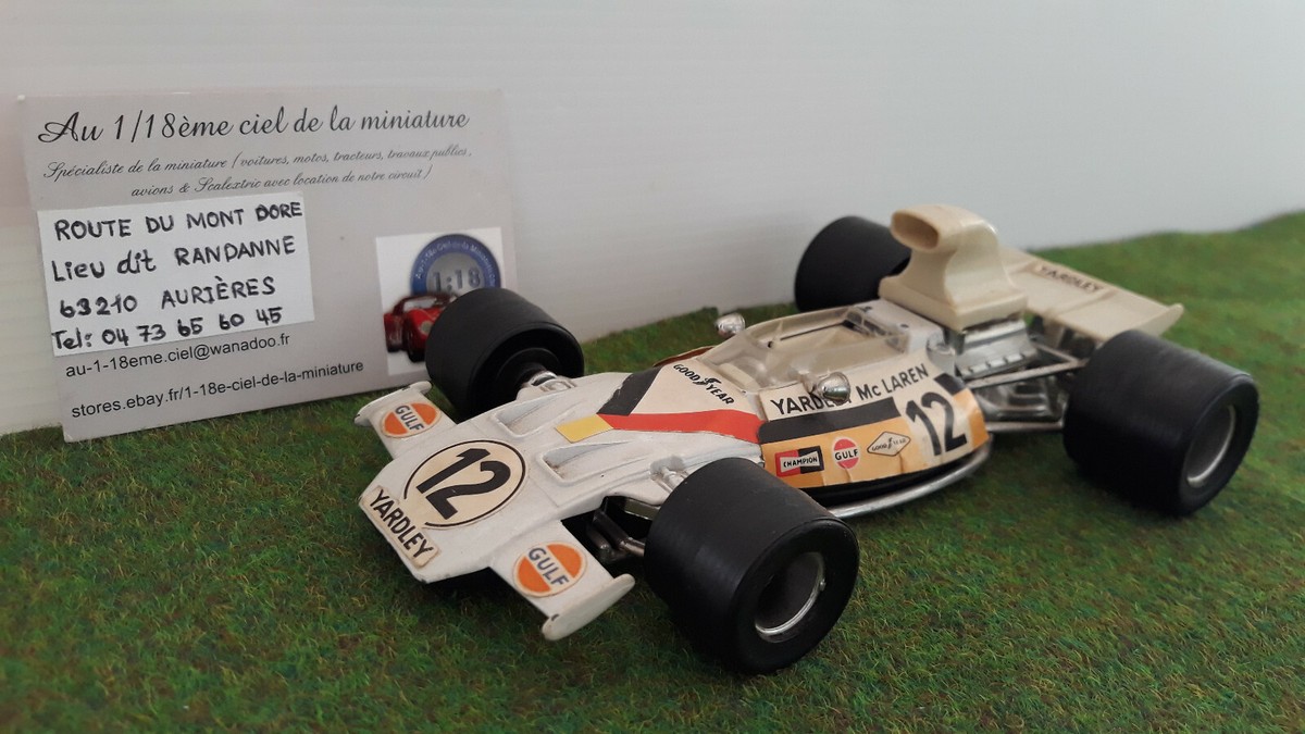 F1 McLAREN M19 YARDLEY # 12 au 1/25 de POLISTIL voiture