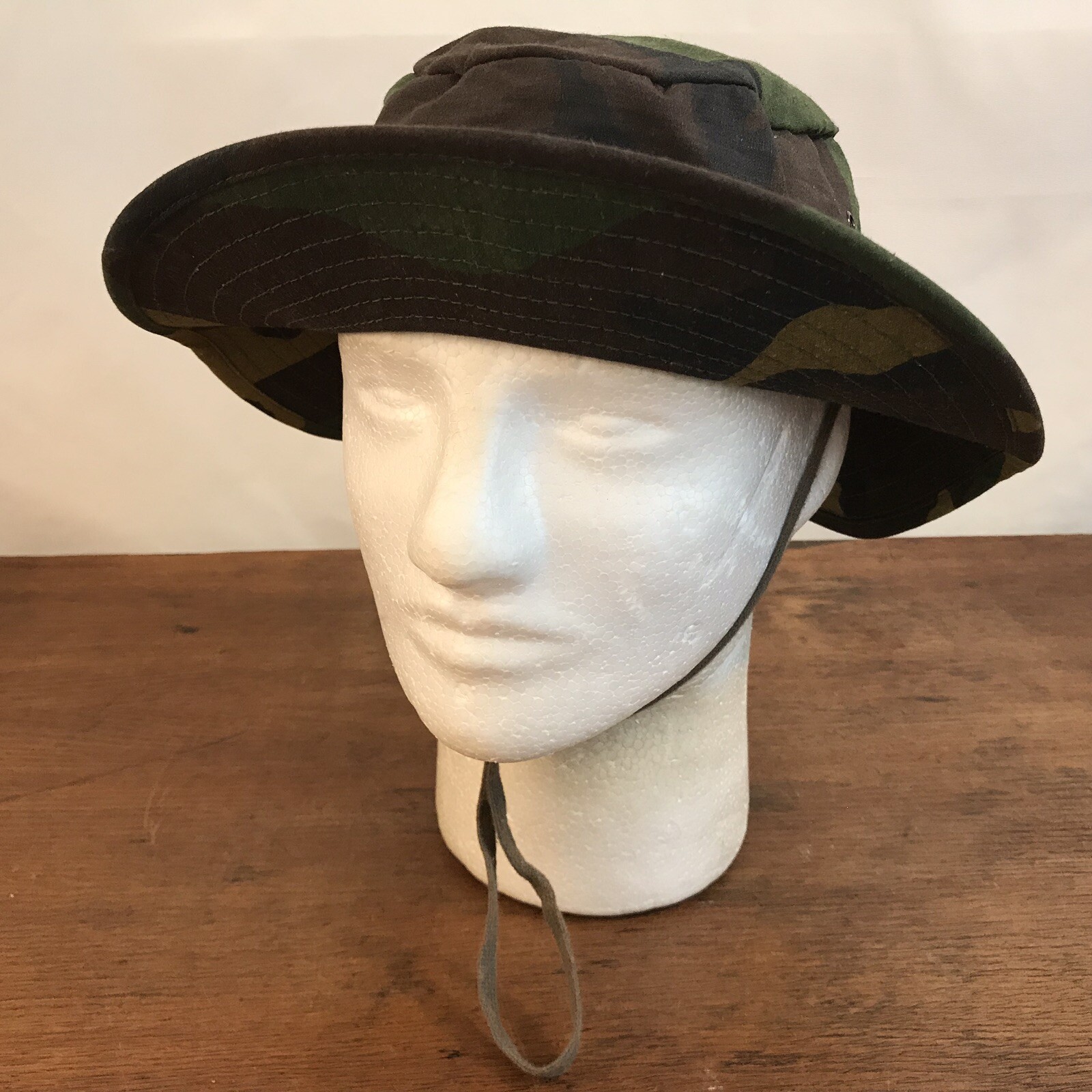 Camouflage Boonie Bush Bucket Hat Mens Small CH33 Gem