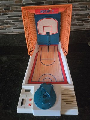 Vintage 1990 Milton Bradley Electronic Hot Shot Basketball