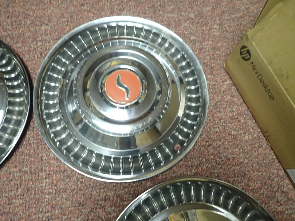 Juego de 4 cubiertas de rueda Studebaker AC-3276 1962 Hawk tapacubos de 15" para coches Foto 4 de 4