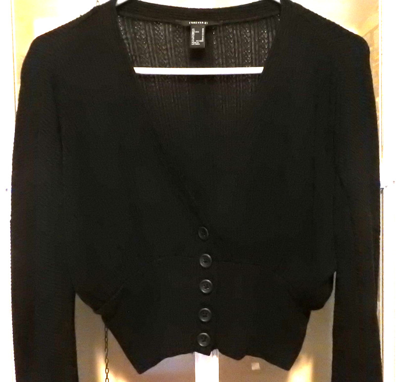 Forever 21 Waist Crop Sweater Women's Sz M Black 5 Buttons at Waist LS Exc Cond
