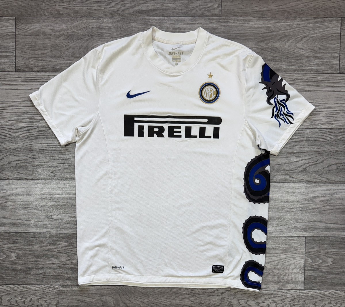 ウェア Inter Milan 2010-2011 Home NIKE 2010/11 Inter Milan Vintage Nike Football Home Shirt (M