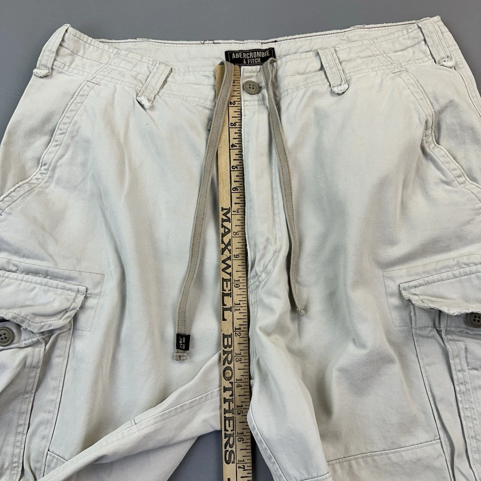 Vintage Abercrombie & Fitch Shorts Mens 36 Beige Military Utility Cargo Y2K - Image 3 of 4