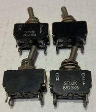 Vintage Cutler Hammer Toggle Switch St52k 8823k5 Lot Of 4
